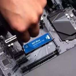 Western Digital WDS200T4B0E Disco SSD WD Blue SN5000 2TB M.2 2280 NVMe PCIe Gen 4 - 5150 MB/s Lectura / 4850 MB/s Escritura