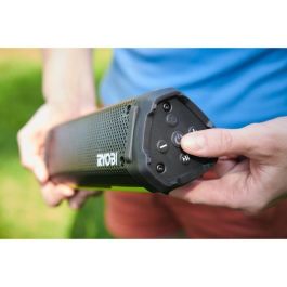 Ryobi RYO4892210232236 Altavoz Bluetooth 4V IP67 con Cable USB-C y 1 Batería de Litio USB 2.0 Ah