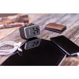 Verbatim Adaptador Universal de Viaje Uta-04 con 1 Puerto Usb-C (61W PD), 3 Puertos Usb-A y 1 Puerto Usb-C (12W)