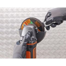 BLACK+DECKER BCG720N-XJ Amoladora angular 18V 125mm para trabajos de lijado y corte