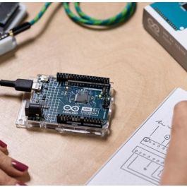 Arduino Placa Arduino Uno R4 Minima con microcontrolador Renesas RA4M1 ARM Cortex M4, 256 kB Flash, 32 kB SRAM, USB Tipo-C