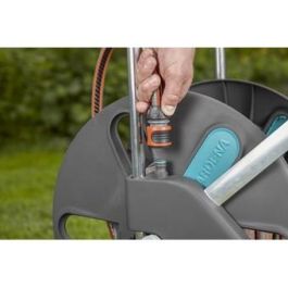 Gardena Aquaroll L Enrollador de manguera con ruedas, mango telescópico y conexión antigoteo, resistente a heladas