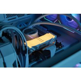 Kingston FURY Renegade RGB Módulo de Memoria 32GB (2x16GB) DDR5 8000MT/s CL38 On-Die ECC XMP 3.0 - KF580C38RWAK2-32 Kingston FURY Renegade RGB Módulo de Memoria 32GB (2x16GB) DDR5 8000MT/s CL38 On-Die ECC XMP 3.0 - KF580C38RWAK2-32
