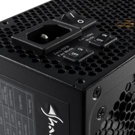 Sharkoon SilentStorm Cool Zero 650W Fuente Alimentación PC, 80 PLUS Gold, Modular, 4x PCIe, Negro