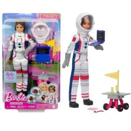 Mattel MAT1722935387533 Barbie Astronauta Edición 65º Aniversario con 10 Accesorios y Vestido Multicolor para Niñas +3 Años Precio: 29.79000035. SKU: B1GYPL68YK