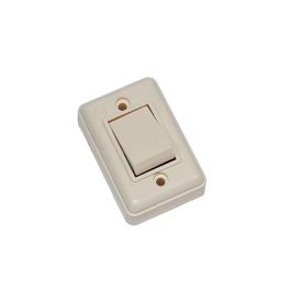 Conmutador superficie 6 a blanco marfil (retractilado) Precio: 2.78999985. SKU: B1BK5GWC4Z