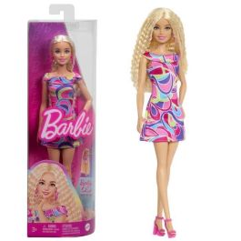 Barbie HRH20 Muñeca Fashionista Vestido Colores Estampado Llamativo, Pelo Largo Ondulado Rubio, Accesorios. 65 Aniversario