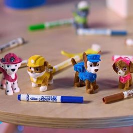 Crayola 74-0290 Washimals Patrulla Canina Set 4 Mascotas Decorar y Lavar Chase, Rubble, Marshall, Skye + Rotuladores Cepillo Pegatinas +3 Años