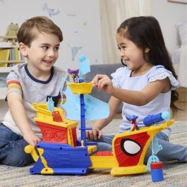 Spidey Barco Pirata Waterwebs con 2 figuras y 9 accesorios – Juguete para niños a partir de 3 años