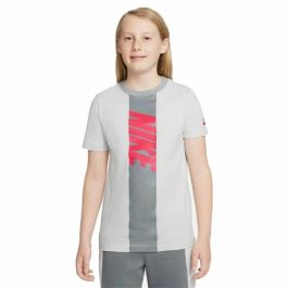 Camiseta de Manga Corta Infantil Nike Sportswear Blanco Precio: 24.7445. SKU: B1CKE23XNG