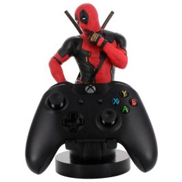 EXQUISITE GAMING Soporte Cable Guy Deadpool & Wolverine para mandos y smartphones 21cm - Compatible PS5, Xbox Series X/S, iPhone