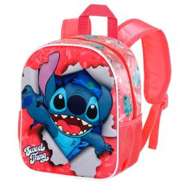 KARACTERMANIA Mochila preescolar 3D Disney Stitch 31cm con relieve frontal, 1 compartimento y 2 bolsillos laterales