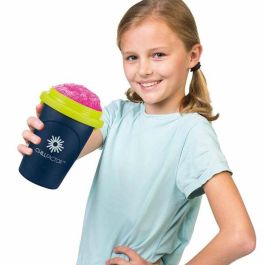 Chillfactor Máquina de granizar instantánea (congela, aprieta y disfruta) - Modelos surtidos, 10.5x10.5x18.8cm, para niños 4+ años Chillfactor Máquina de granizar instantánea (congela, aprieta y disfruta) - Modelos surtidos, 10.5x10.5x18.8cm, para niños 4+ años