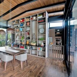 Ingenuity ING0074451172715 Puerta de Seguridad Infantil de 76-91 cm, Personalizable, Pintable o Teñible, Fácil Instalación