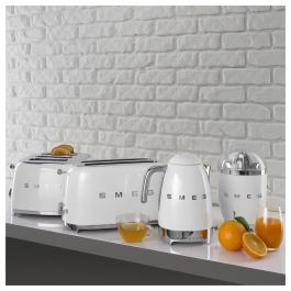 Smeg TSF03WHEU Tostador Blanco 4 rebanadas Acero Inoxidable 50's Style