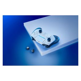 Razer Wolverine V2 Pro Gamepad para PC y PlayStation 5 Inalámbrico y Alámbrico Color Blanco