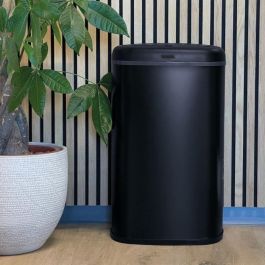 Kitchen Move LOGAN Cubo de Basura Automático de Cocina, 58 L, Acero Inoxidable Negro Mate, Rectangular, con Borde, 4 Pilas LR06 (No Incluidas) Kitchen Move LOGAN Cubo de Basura Automático de Cocina, 58 L, Acero Inoxidable Negro Mate, Rectangular, con Borde, 4 Pilas LR06 (No Incluidas)