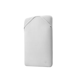HP Funda Reversible para Portátil de 15.6 Pulgadas Negro y Plateado Precio: 18.49999976. SKU: S7811205
