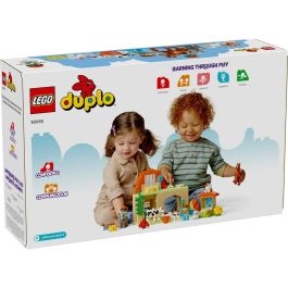 LEGO 10416 DUPLO My Town Cuidando Animales de Granja, Juguete Educativo para Bebés, Incluye Casa y Minifiguras de Caballos