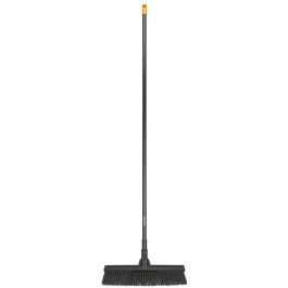 Fiskars 1025926 Escoba de Uso General Solid L, Cerdas Dura/Blanda, Mango de Aluminio, Negro, Para Interior