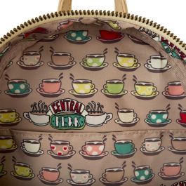 Loungefly Mochila Friends Central Perk 26cm Piel Vegana. Con tirantes ajustables, herrajes dorados y detalles en relieve.