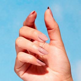 OPI Nature Strong Esmalte de Uñas #Kind of a Twig Deal 15 ml Vegano Natural