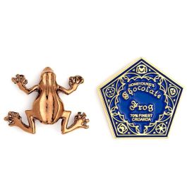 THE CARAT SHOP Pin Chocolate Frog Harry Potter 97x70x60mm