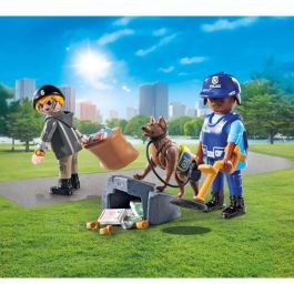 Playmobil 71731 Búsqueda Policial Action Heroes: Set de Policía con Pastor Alemán, Detector de Metales y Botín para Niños +4 Años