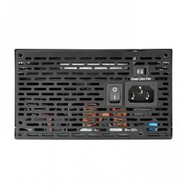 Thermaltake Toughpower GF1 Fuente Alimentación 650W 80 Plus Gold ATX Totalmente Modular Ventilador 140mm Condensadores Japoneses, 10 Años Garantía Negro