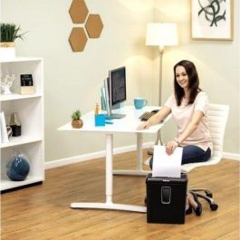 Fellowes P-30C Destructora de Papel, Corte en Partículas 4x34mm, 6 Hojas, Uso Ocasional, Negra