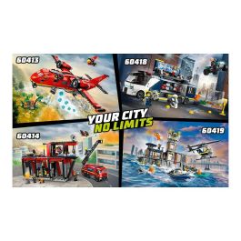 LEGO 60414 Estación de Bomberos y Camión de Bomberos, Figura de Perro de Juguete y 5 Minifiguras, Regalo Infantil