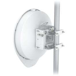 Ubiquiti 5/60 GHz, PtP, GPS, RJ-45, SFP+, PoE Ubiquiti 5/60 GHz, PtP, GPS, RJ-45, SFP+, PoE