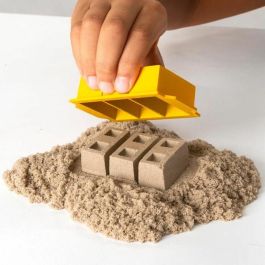 Kinetic Sand KIN0778988543641 Set de Construcción de Arena Cinética – Excava y Demuele con 454g de Arena Natural