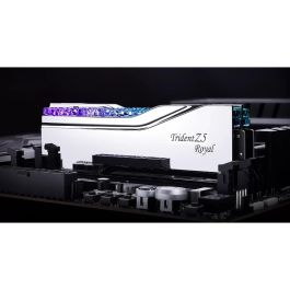 G.Skill F5-6400J3239G16GX2-TR5S Memoria RAM 32GB (2x16GB) DDR5 6400MHz CL32 Trident Z5 RGB Royal para PC