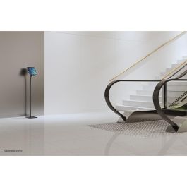 Neomounts FL15-625BL1 Soporte de suelo para tablet 7.9-11 pulgadas, Negro, Bloqueable, Giratorio, Ajustable