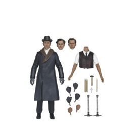 Neca Figura Van Helsing Scale Action Figure 18 cm - Horror of Dracula con torso y 3 pares de manos, estacas, cruz y candelabros