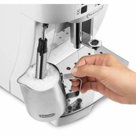 Delonghi Cafetera Espresso con Molinillo Magnifica S ECAM22.110.W, 15 bar, 1450W, 1.8L, 250g, Plateada y Negra
