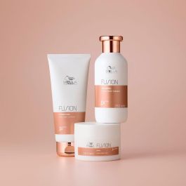 Wella Professionals FUSION Acondicionador de Reparación Intensa Cabellos Dañados 200 ml