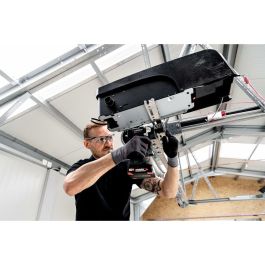 Metabo SSW 18 LT 300 BL Atornillador de impacto a batería 18V con MetaBOX 145