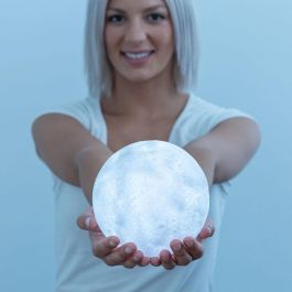 Lámpara LED Recargable Luna Moondy InnovaGoods Lámpara LED Recargable Luna Moondy InnovaGoods