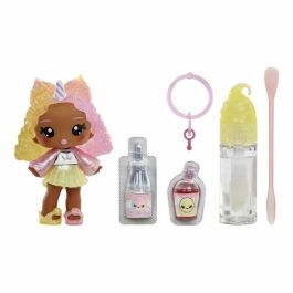 Mga LIT0035051525462 Muñeca Yummiland Nia con Gloss Algodón de Azúcar