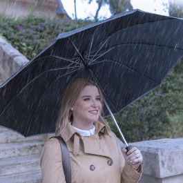 Paraguas de Cierre Inverso Plegable con LED Folbrella InnovaGoods Paraguas de Cierre Inverso Plegable con LED Folbrella InnovaGoods