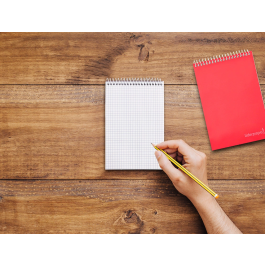 Liderpapel Cuaderno Espiral Bolsillo Dieciseiavo Apaisado Witty Tapa Dura 80 Hojas Cuadro 4 mm Colores Surtidos