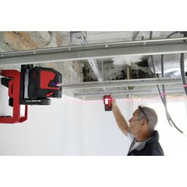 Nivel láser de líneas Leica Geosystems L2