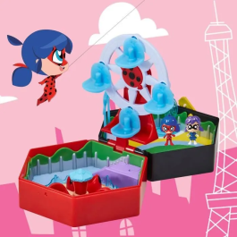 Bandai P50553 Miraculous Ladybug Parque de atracciones Chibi Mini Universe con figuras de Marinette y Climatika