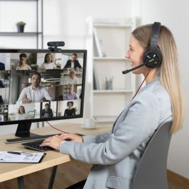 Auriculares con Micrófono Gaming Hama 00139937 Negro