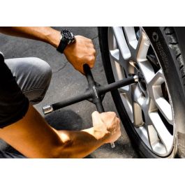 Michelin MIC3221320085301 Llave Cruzada Antideslizante 17/19/21mm y 1/2 Cuadrado - para Ruedas de Coche