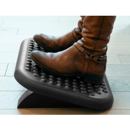 Q-connect Reposapiés de Plástico Ajustable en Altura con Superficie de Masaje y Ángulo Ajustable 448x90x325 mm