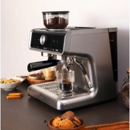 Cecotec 01589 Cafetera Eléctrica Semi-automática Power Espresso 20 Barista Cream con Molinillo Integrado 2.5L 20 Bares