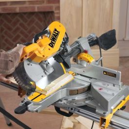 DeWALT Sierra Ingletadora DWS780 1675W con Disco de 305mm